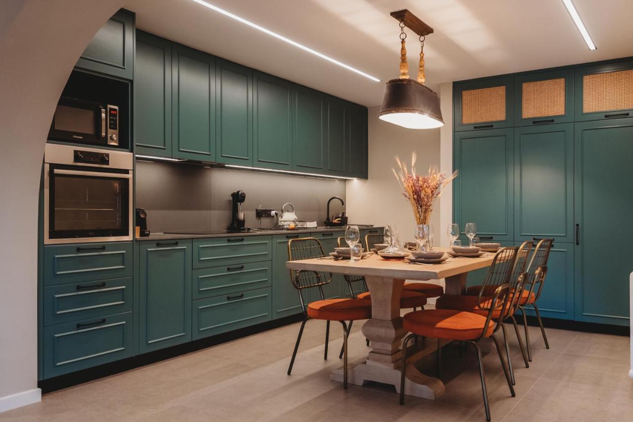Andama Luxury Suites Πάνω Λεύκαρα Εξωτερικό φωτογραφία