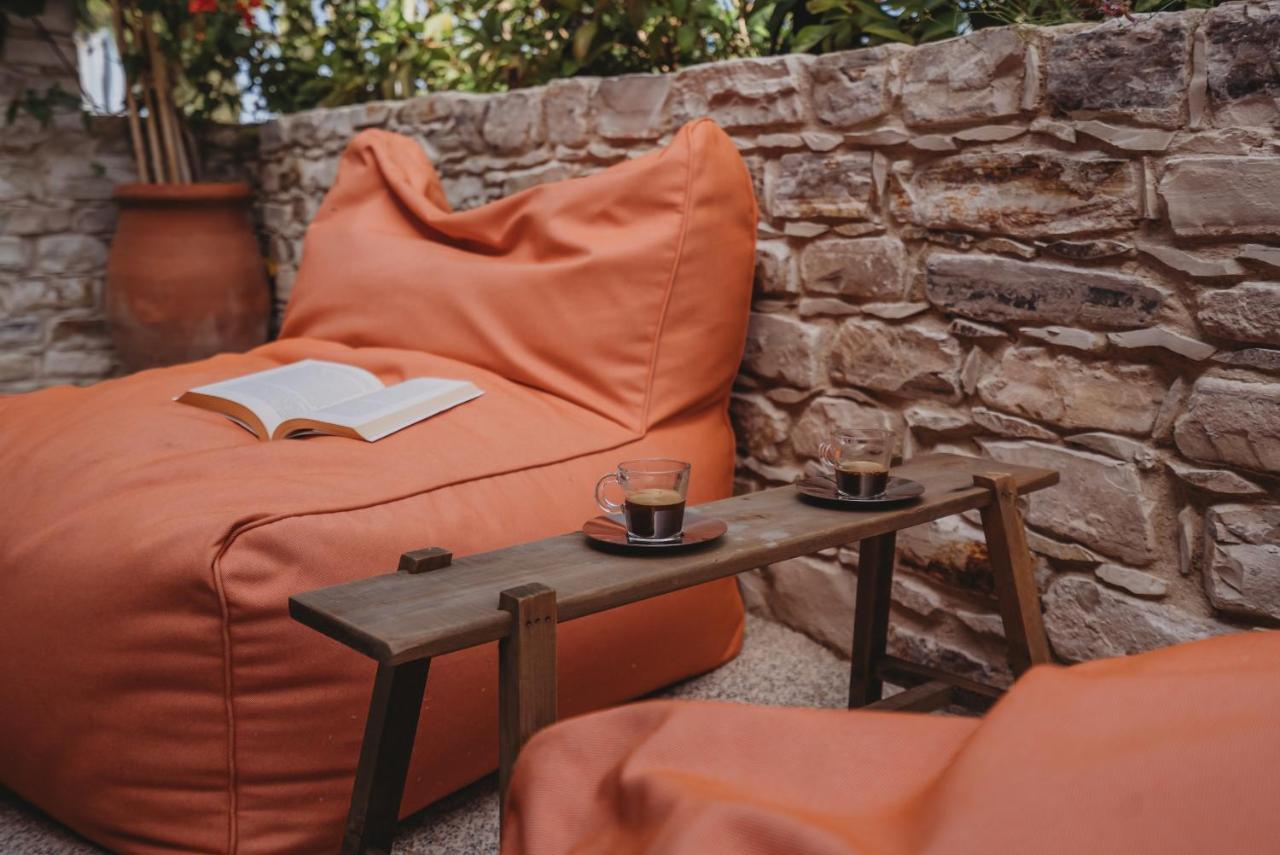 Andama Luxury Suites Πάνω Λεύκαρα Εξωτερικό φωτογραφία
